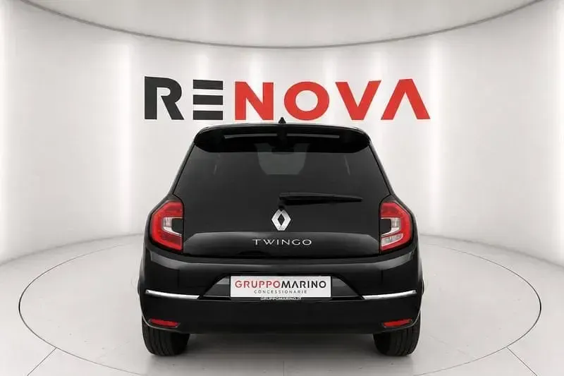 Usata Renault Twingo Techno 60 kW (82 CV) 2023 Nero Utilitaria