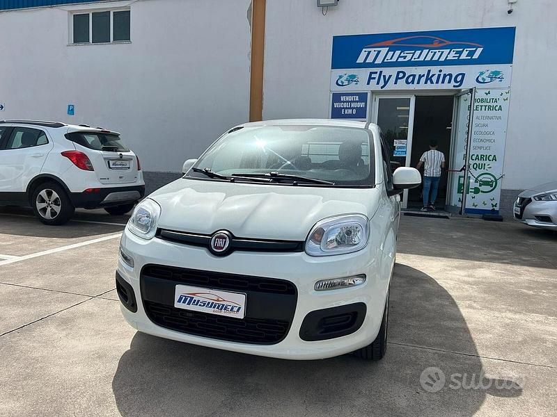 Bianco Usata 2019 Fiat Panda Easy Tre volumi | 7000 € (Super prezzo) - Immagine 1/4