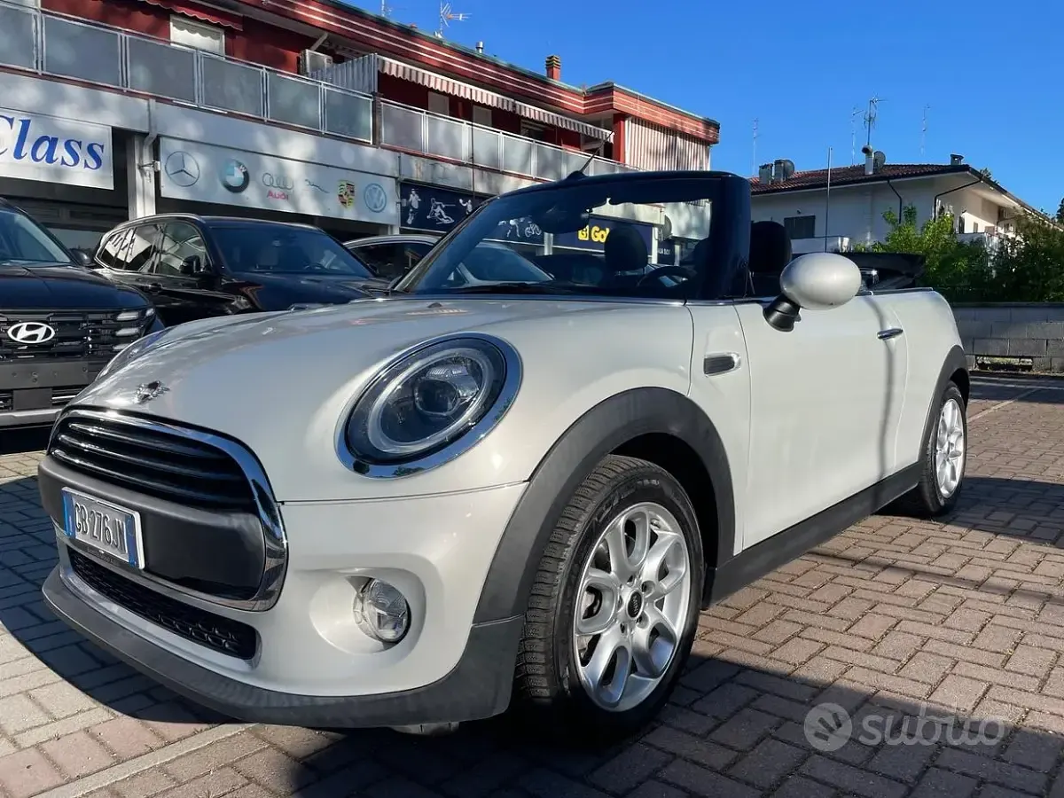 Occasion Mini Cooper Cabriolet Hype 102 ch (75 kW) 2020 Gris Cabriolet