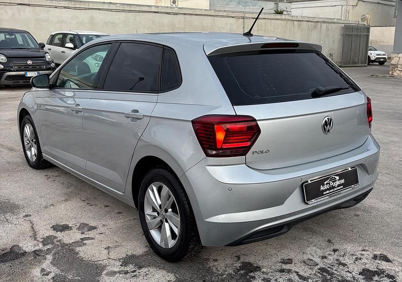 Usata VW Polo Comfortline 75 CV (55 kW) 2018 Grigio Berlina