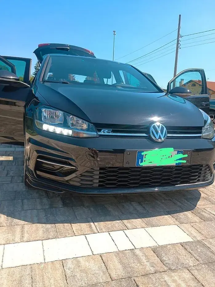 Usata VW Golf VII R-line 125 CV (91 kW) 2017 Nero Berlina
