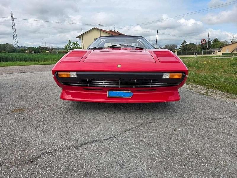 Usata Ferrari 208 155 CV (114 kW) 1980 Rosso Coupé