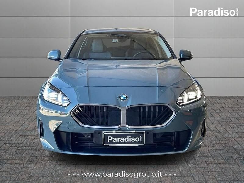 Usata BMW 118 150 CV (110 kW) 2025 Verde Utilitaria