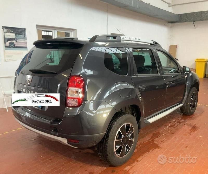 Usata Dacia Duster Prestige 110 CV (80 kW) 2016 Grigio SUV