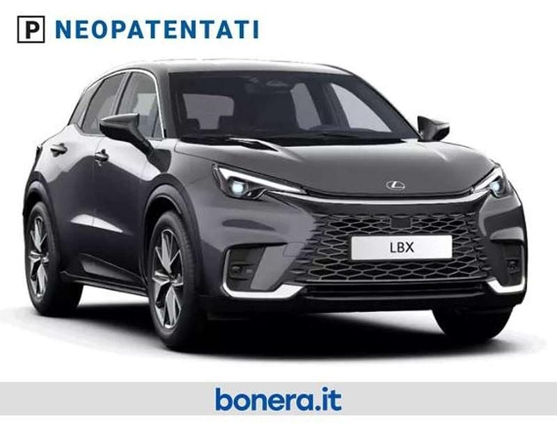 Nuova Lexus LBX 136 CV (100 kW) 2026 Sonic chrome/black SUV