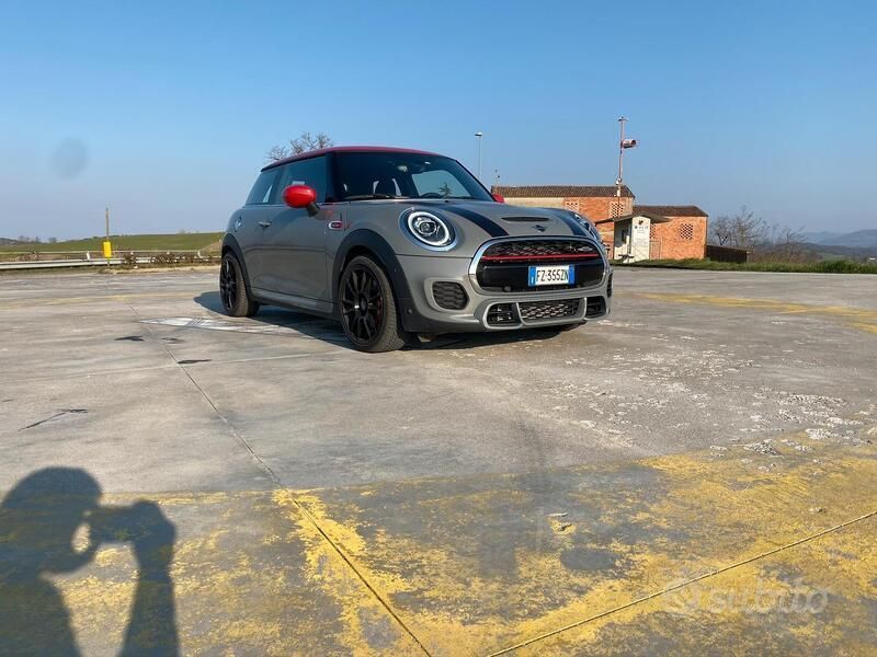 Usata Mini John Cooper Works 231 CV (169 kW) 2020 Grigio Utilitaria