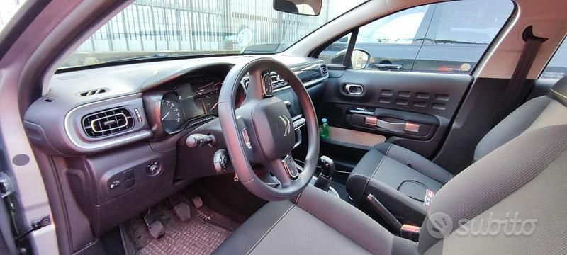 Usata Citroën C3 Shine 83 CV (61 kW) 2022 Grigio Berlina