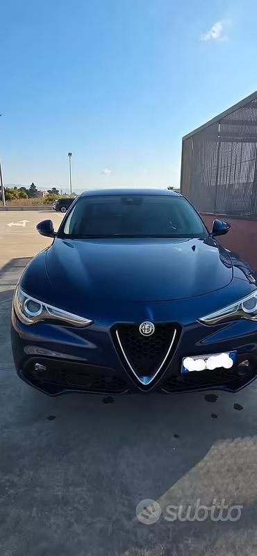 Usata Alfa Romeo Stelvio 210 CV (154 kW) 2018 Blu SUV