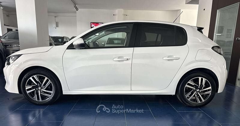 Usata Peugeot 208 Allure 102 CV (75 kW) 2021 Bianco Utilitaria