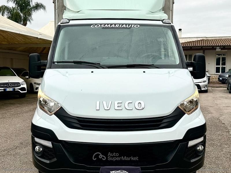 Usata Iveco Daily 156 CV (114 kW) 2019 Bianco Monovolume