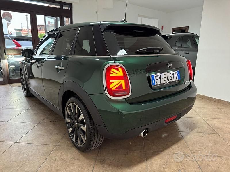 Usata Mini Cooper D 116 CV (85 kW) 2019 Verde Utilitaria