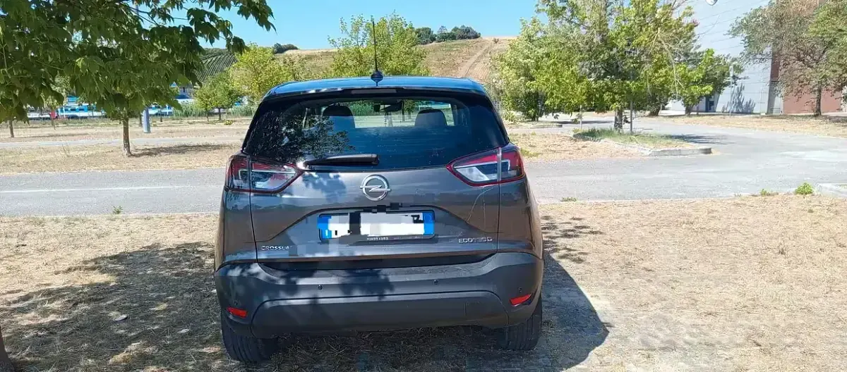 Usata Opel Crossland X 102 CV (75 kW) 2019 Grigio SUV