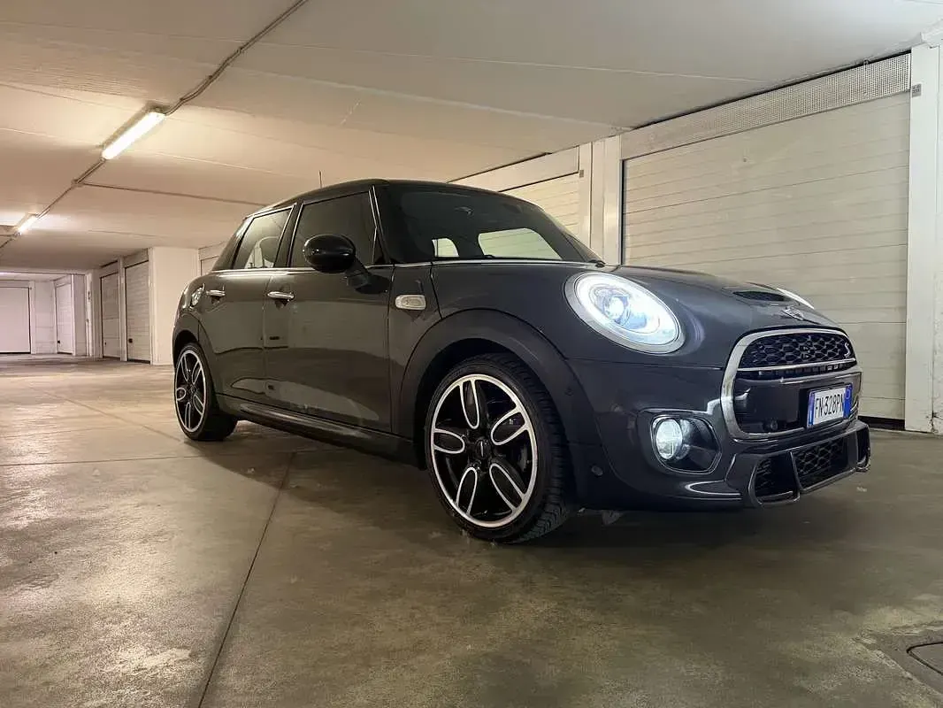 Usata Mini Cooper S Hype 192 CV (141 kW) 2018 Blu/azzurro Utilitaria