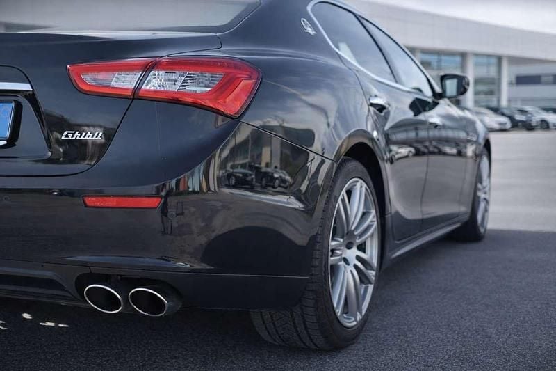 Usata Maserati Ghibli 250 CV (183 kW) 2016 Nero Berlina