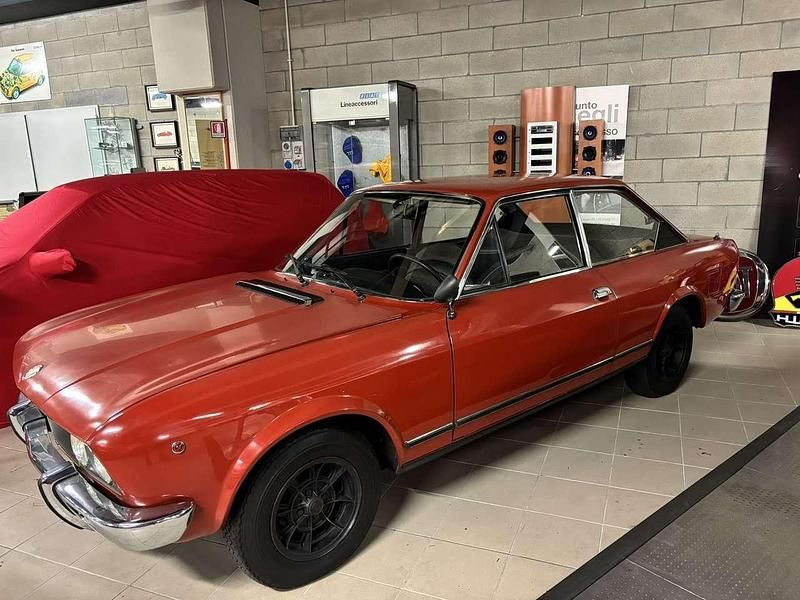 Usata Fiat 124 Sport 110 CV (80 kW) 1973 Rosso Coupé