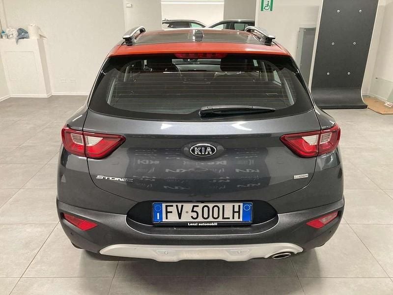 Usata Kia Stonic Style 120 CV (88 kW) 2019 Grigio SUV