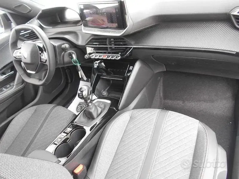 Nuova Peugeot 2008 Allure 100 CV (73 kW) 2025 Bianco SUV