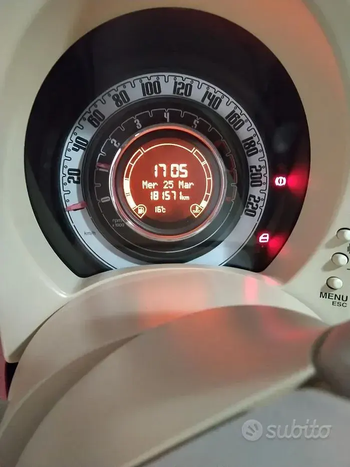Usata Fiat 500 Lounge 69 CV (50 kW) 2009 Rosso Cabrio
