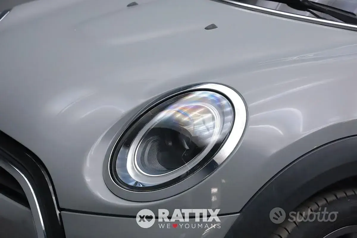 Usata Mini Cooper Classic 136 CV (100 kW) 2022 Gray moonwalk Utilitaria