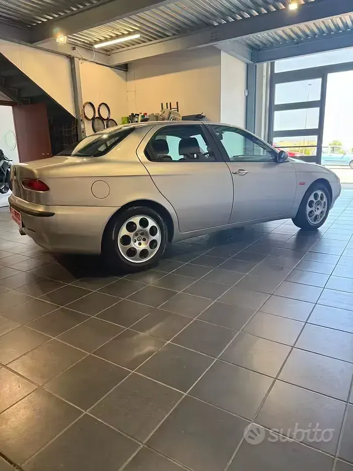 Usata Alfa Romeo 156 155 CV (114 kW) 2000 Grigio Station wagon