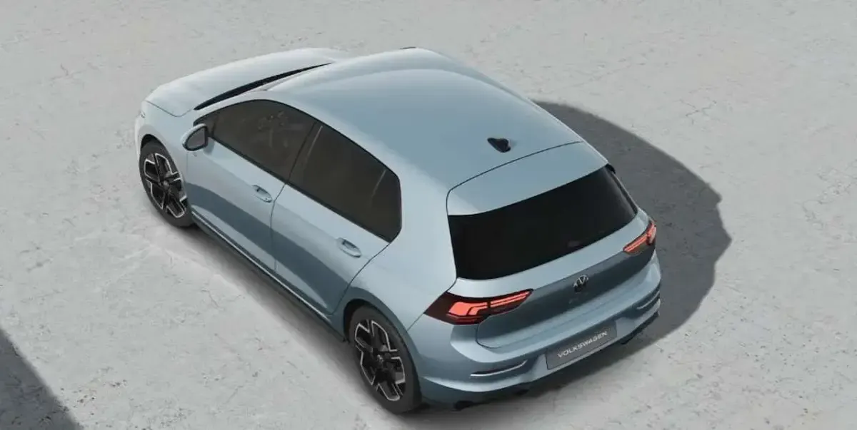 Nuova VW Golf VIII R-line Plus 150 CV (110 kW) 2026 Blu/azzurro Berlina