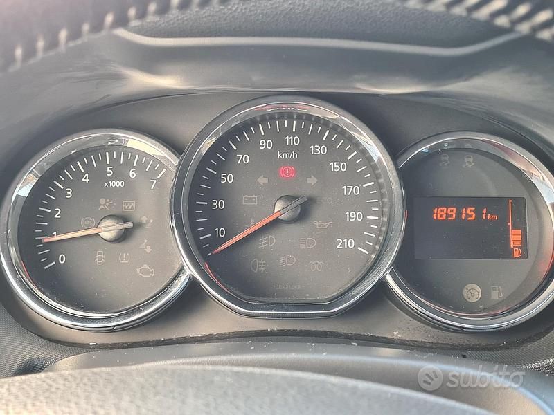 Usata Dacia Duster Prestige 110 CV (80 kW) 2016 Grigio SUV