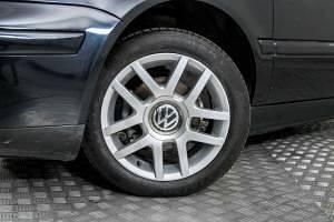 Usata VW Golf Cabriolet Trendline 75 CV (55 kW) 2001 Blu Cabrio