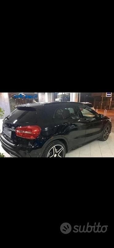 Usata Mercedes GLA200 Premium 136 CV (100 kW) 2014 Nero SUV