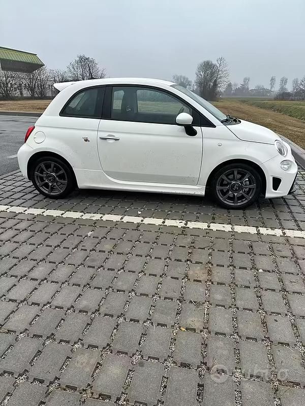 Usata Abarth 595 165 CV (121 kW) 2023 Bianco Berlina