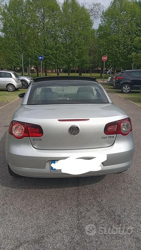 Usata VW Eos 140 CV (102 kW) 2010 Cabrio