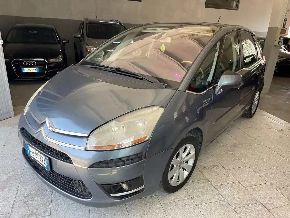 Usado Citroën C4 Picasso Business Class 109 CV (80 kW) 2010 Gris Monovolumen