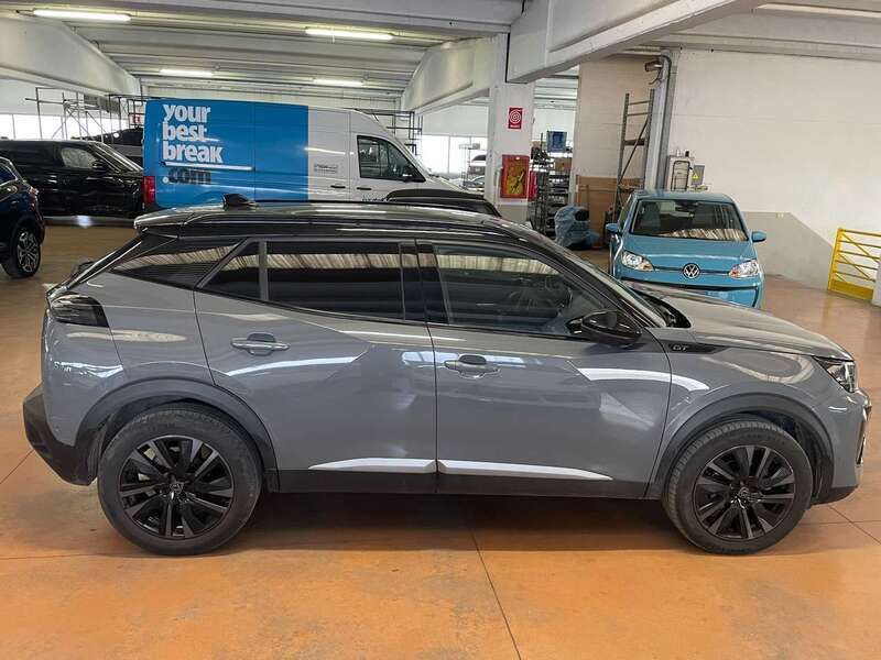 Usata Peugeot 2008 GT 131 CV (96 kW) 2024 Grigio SUV