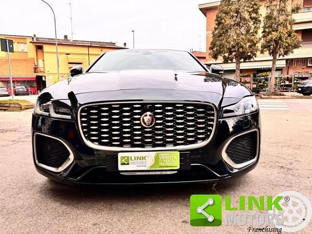 Usata Jaguar XF R-Dynamic 204 CV (150 kW) 2021 Verde