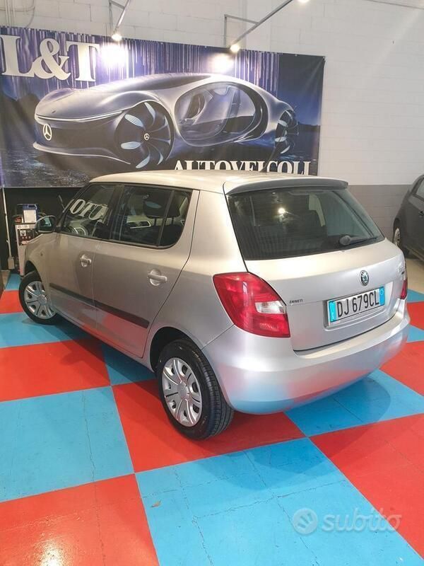 Usata Skoda Fabia Style 69 CV (50 kW) 2007 Grigio Utilitaria