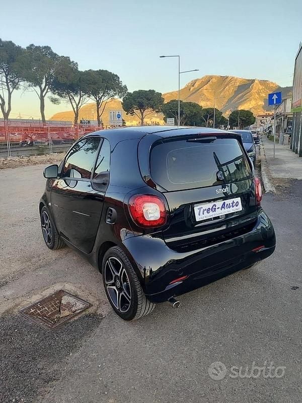Usata Smart ForTwo Coupé 90 CV (66 kW) 2019 Nero Coupé