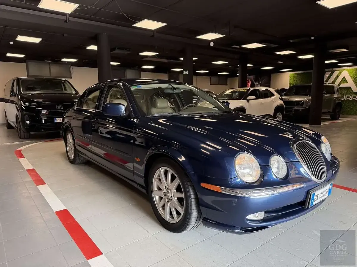 Usata Jaguar S-Type Executive 238 CV (175 kW) 2000 Blu/azzurro Berlina