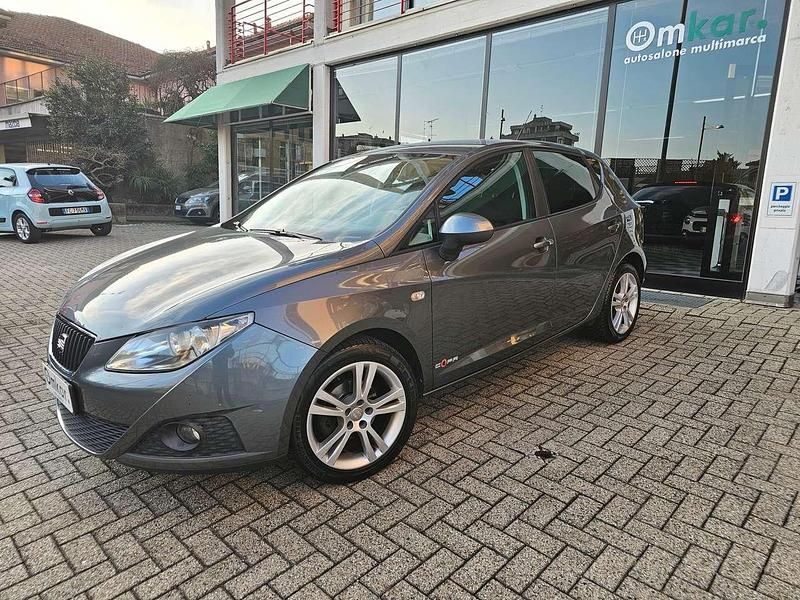 Usata Seat Ibiza Copa 75 CV (55 kW) 2012 Grigio Berlina