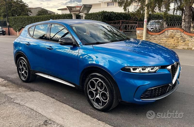 Begagnad Alfa Romeo Tonale Ti 131 HK (96 kW) 2023 Blå SUV