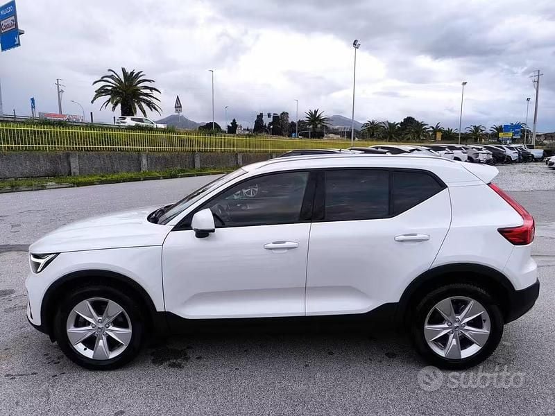 Usata Volvo XC40 Core 163 CV (119 kW) 2025 Bianco SUV
