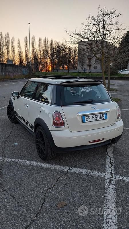 Usata Mini ONE 75 CV (55 kW) 2010 Bianco Utilitaria