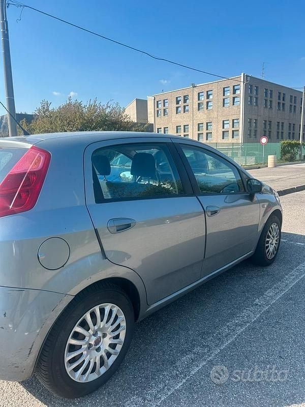 Usata Fiat Grande Punto 2005 Utilitaria