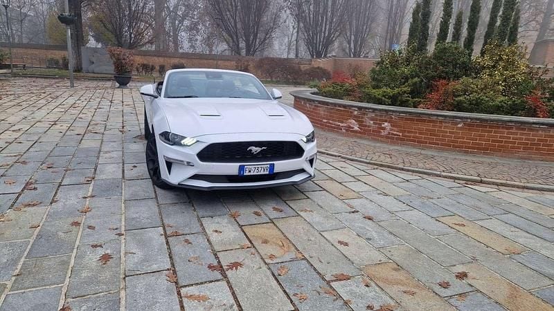 Usata Ford Mustang 290 CV (213 kW) 2019 Bianco Cabrio