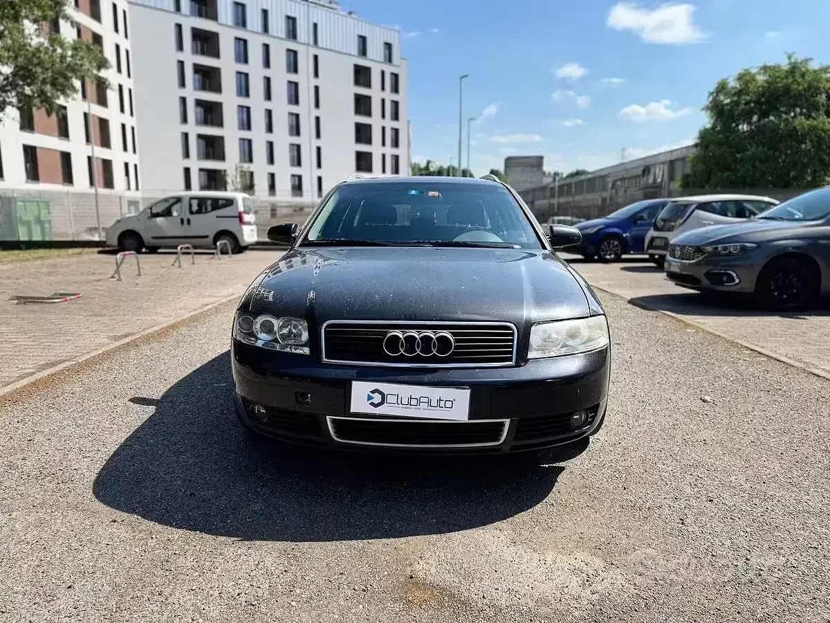 Occasion Audi A4 Comfort 163 PK (119 kW) 2003 Zwart Stationwagen
