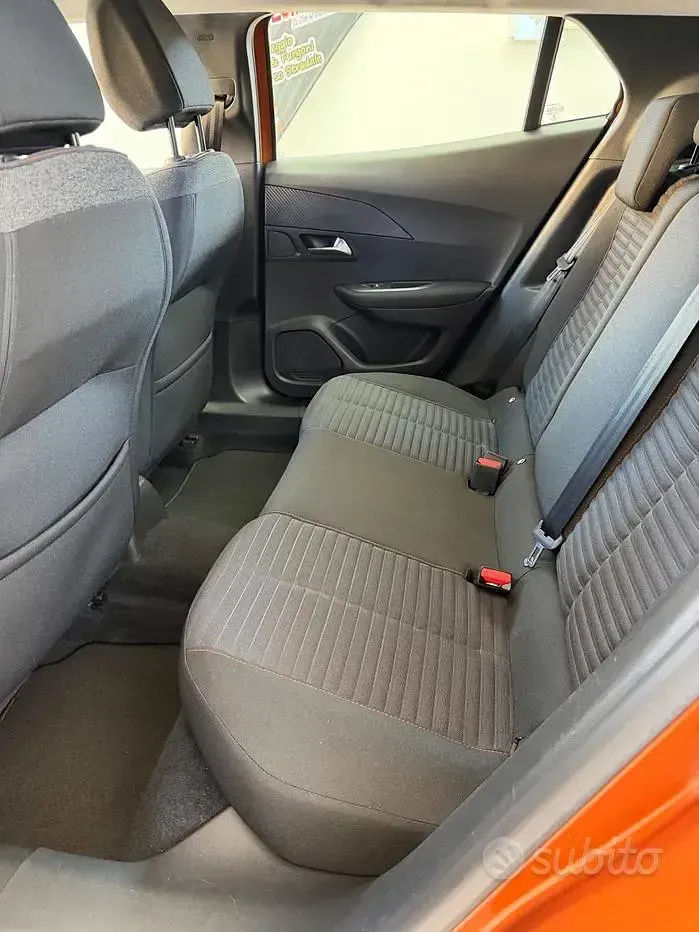 Usata Peugeot 2008 S 102 CV (75 kW) 2021 Arancione SUV