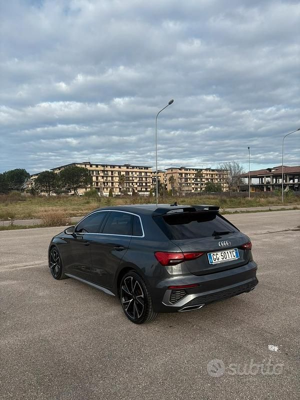Usata Audi A3 S-Line 116 CV (85 kW) 2021 Grigio Berlina