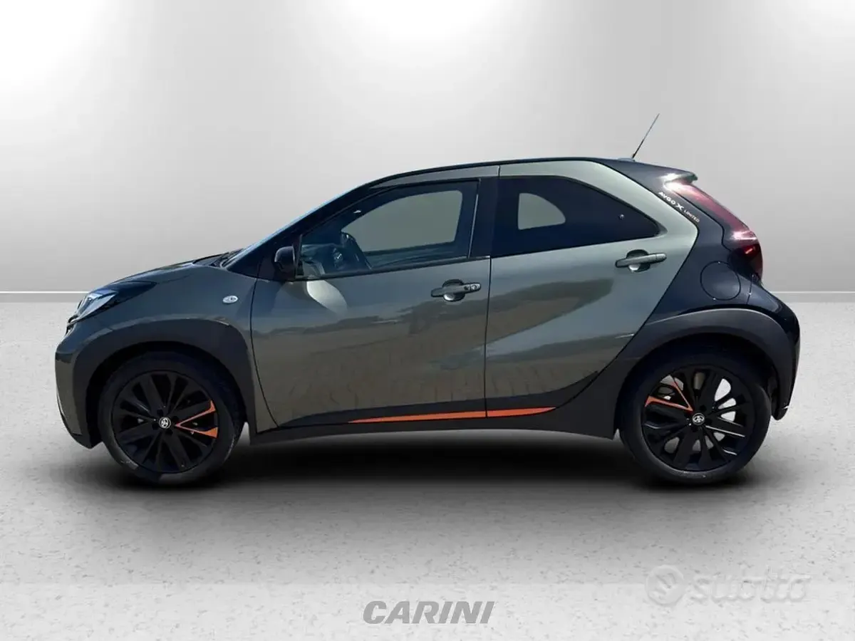 Usata Toyota Aygo X Limited 72 CV (52 kW) 2022 Verde SUV