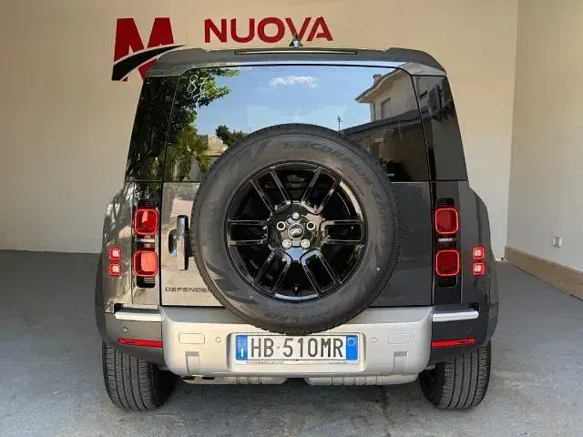 Usata Land Rover Defender S 199 CV (146 kW) 2026 Grigio SUV