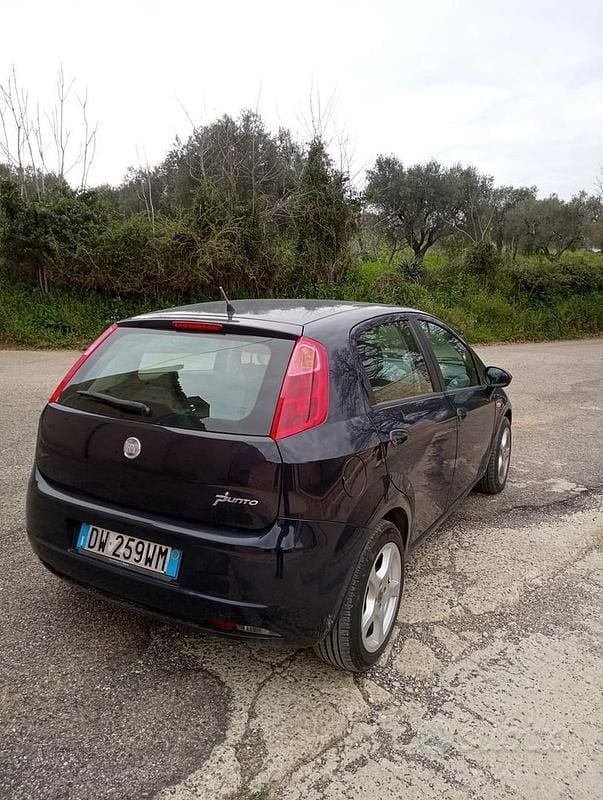 Brugt Fiat Grande Punto 77 HK (56 kW) 2009 Blå Hatchback