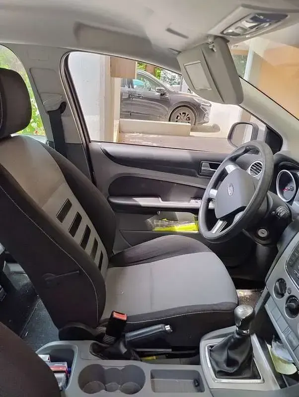 Usata Ford Focus Style 110 CV (80 kW) 2006 Station wagon