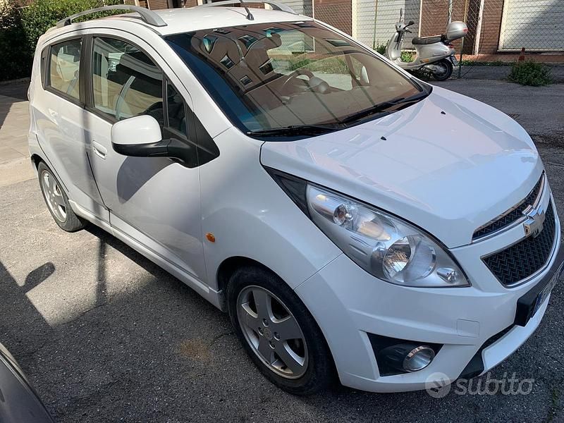 Usata Chevrolet Spark LT 81 CV (59 kW) 2011 Bianco Utilitaria